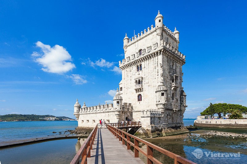 LISBON – TP. HỒ CHÍ MINH 		         (Ăn sáng, ăn trưa nhẹ tại sân bay) 	